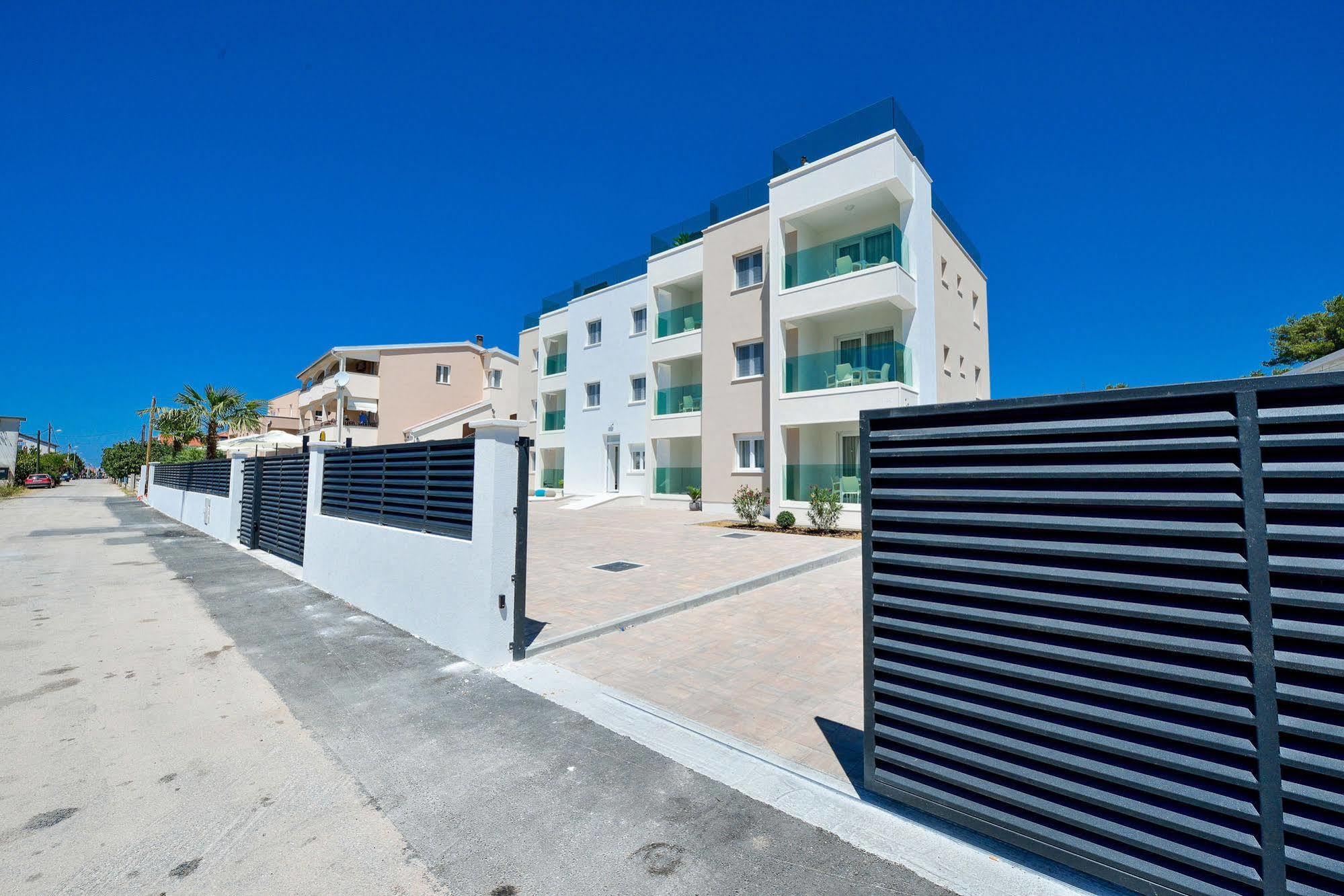 Luxury Apartment 1 Villa Arta Бибине Екстериор снимка