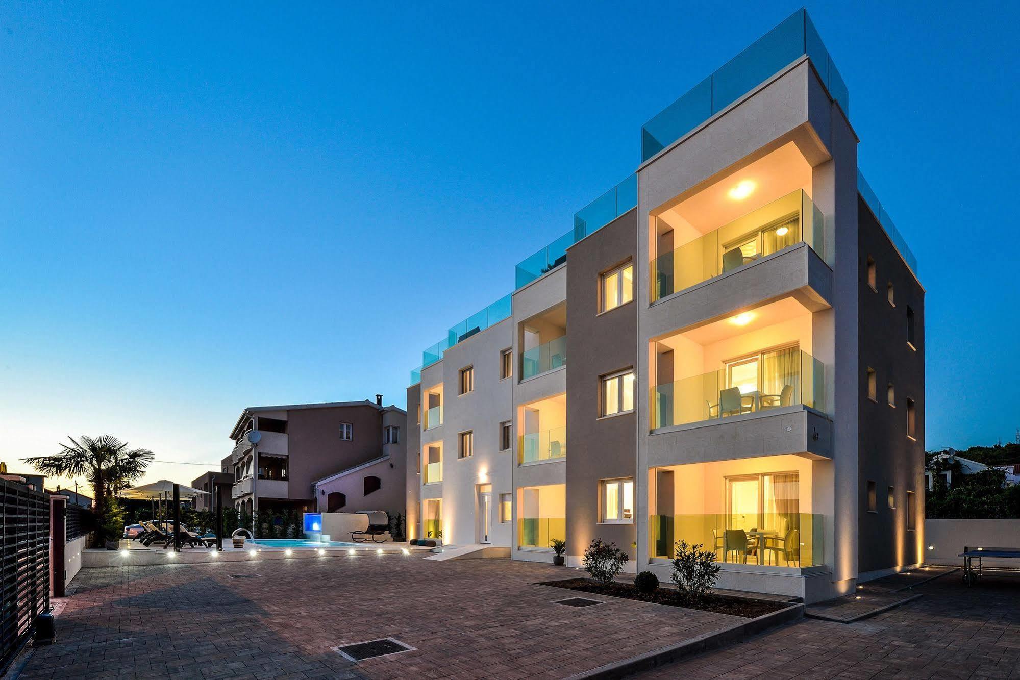 Luxury Apartment 1 Villa Arta Бибине Екстериор снимка
