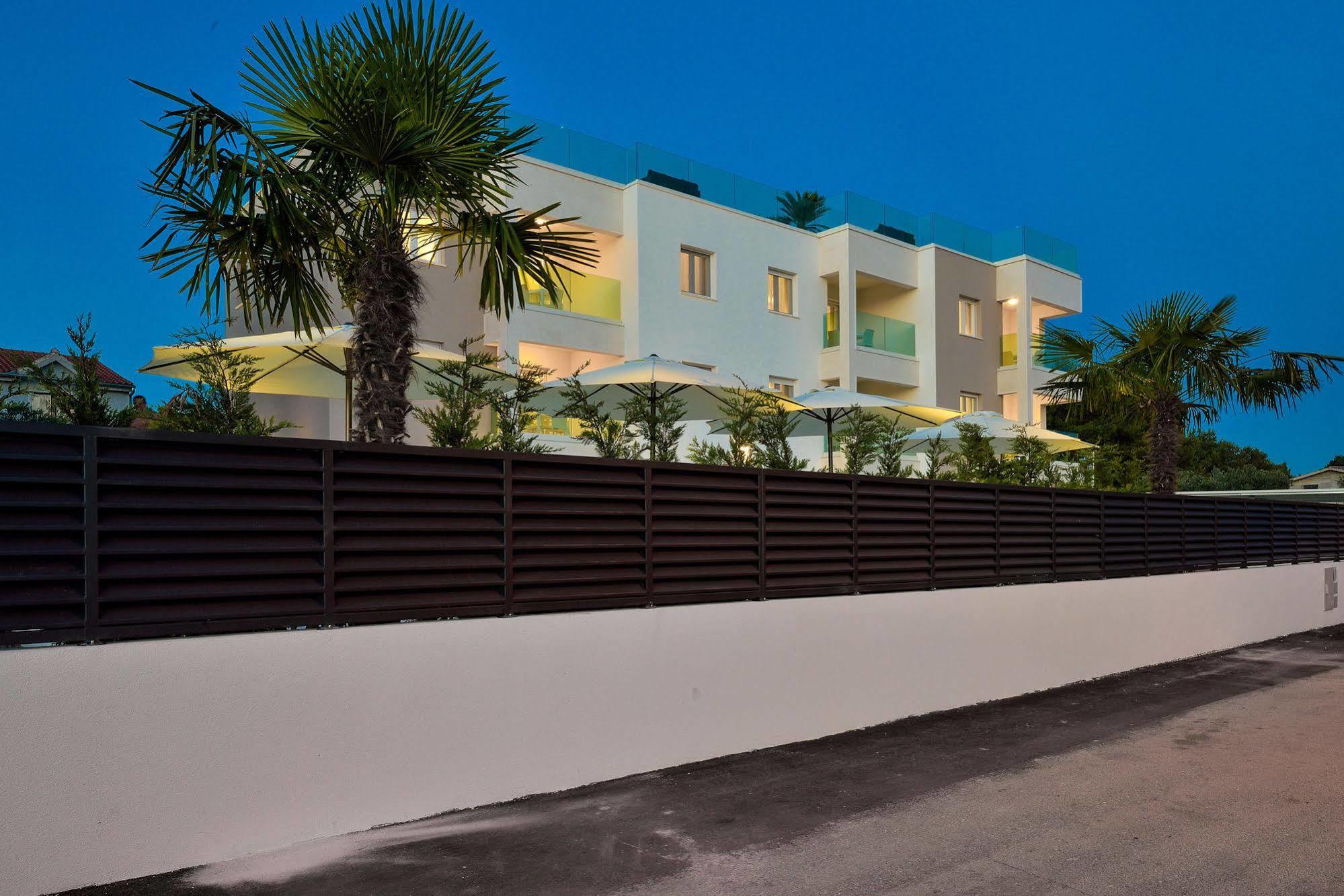 Luxury Apartment 1 Villa Arta Бибине Екстериор снимка