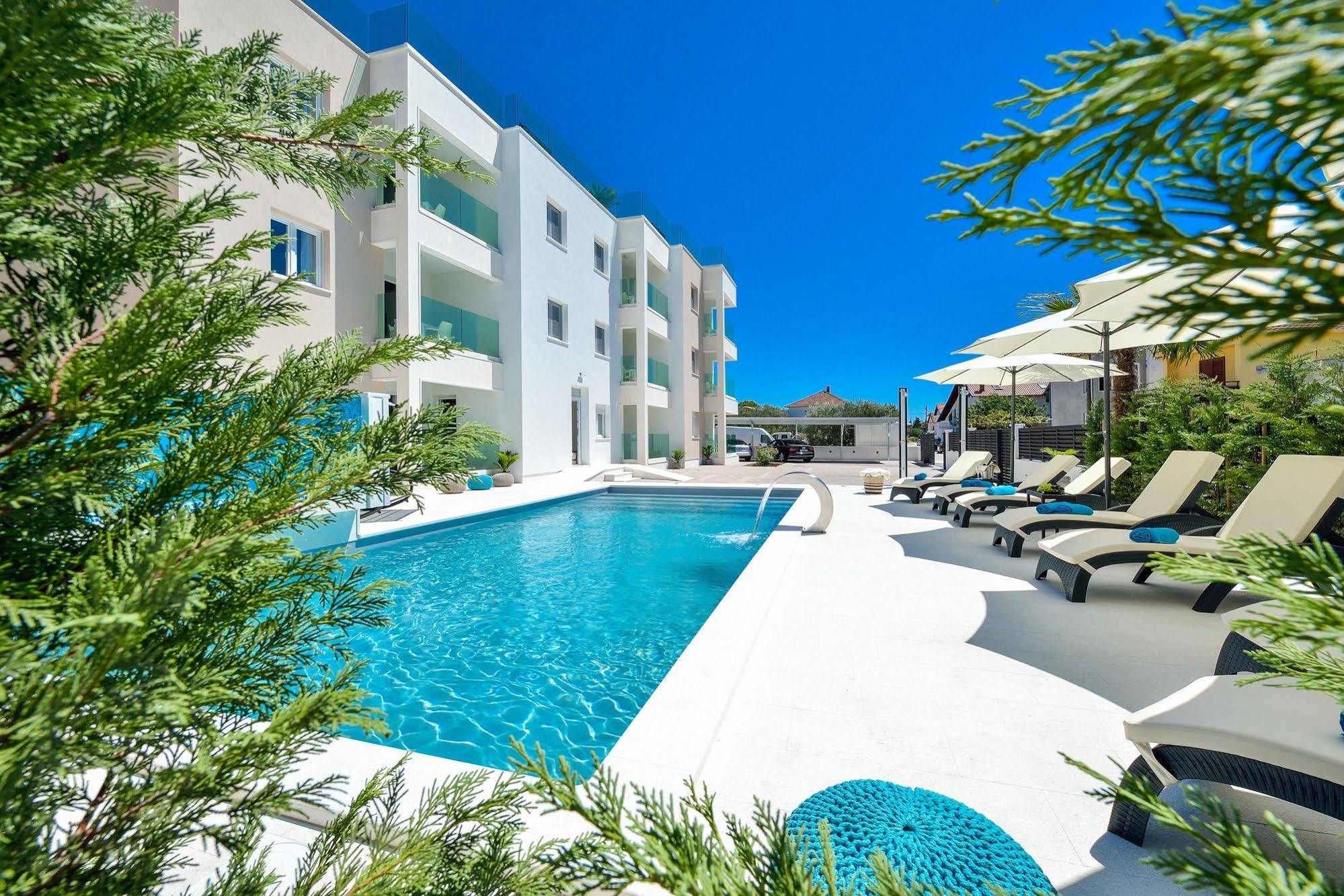 Luxury Apartment 1 Villa Arta Бибине Екстериор снимка