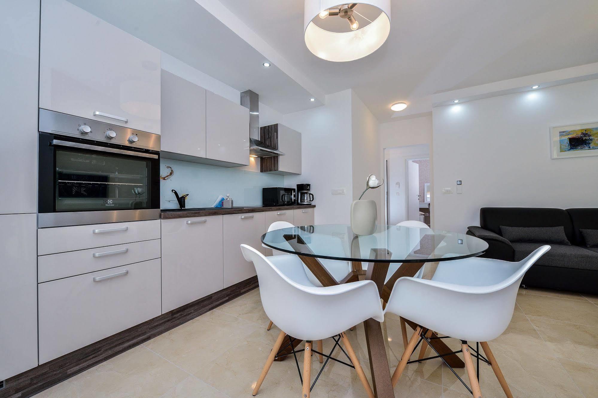 Luxury Apartment 1 Villa Arta Бибине Екстериор снимка